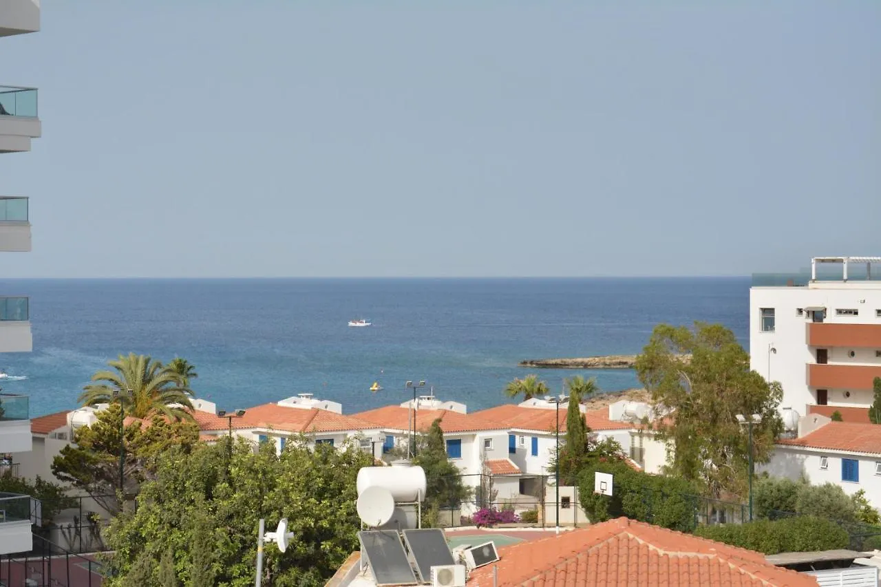 פרוטאראס Proteas Mare Suites דירה