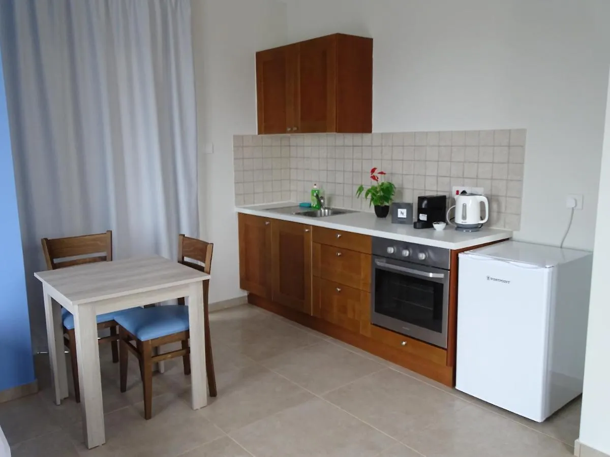פרוטאראס Proteas Mare Suites דירה