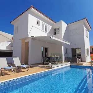 Linda Holiday home